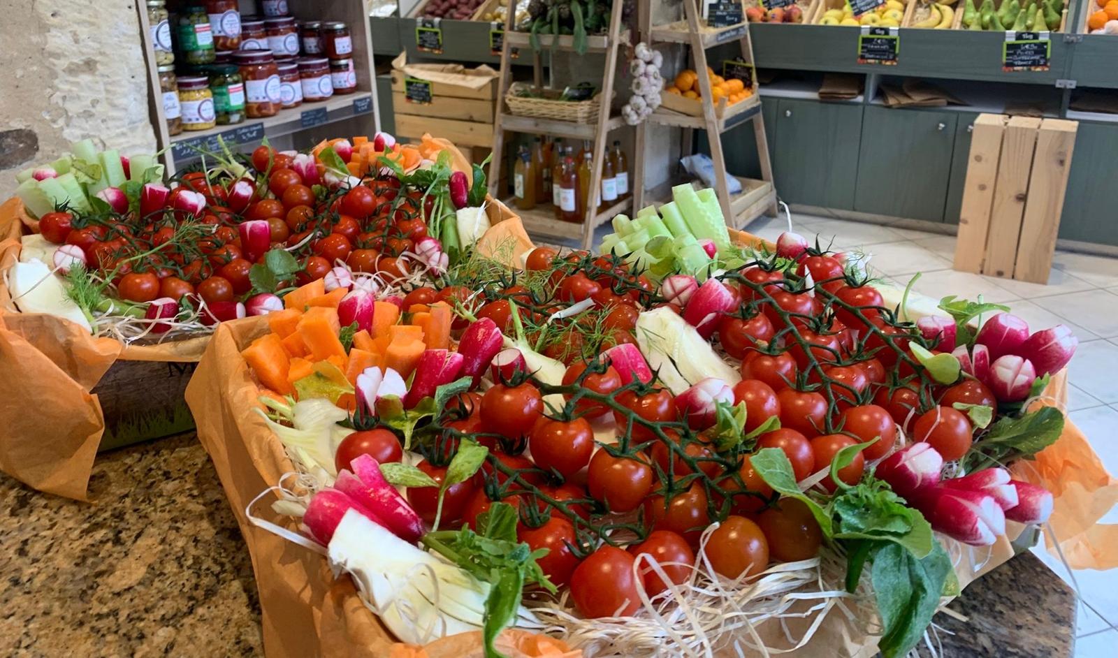 Étal de légumes frais de saison