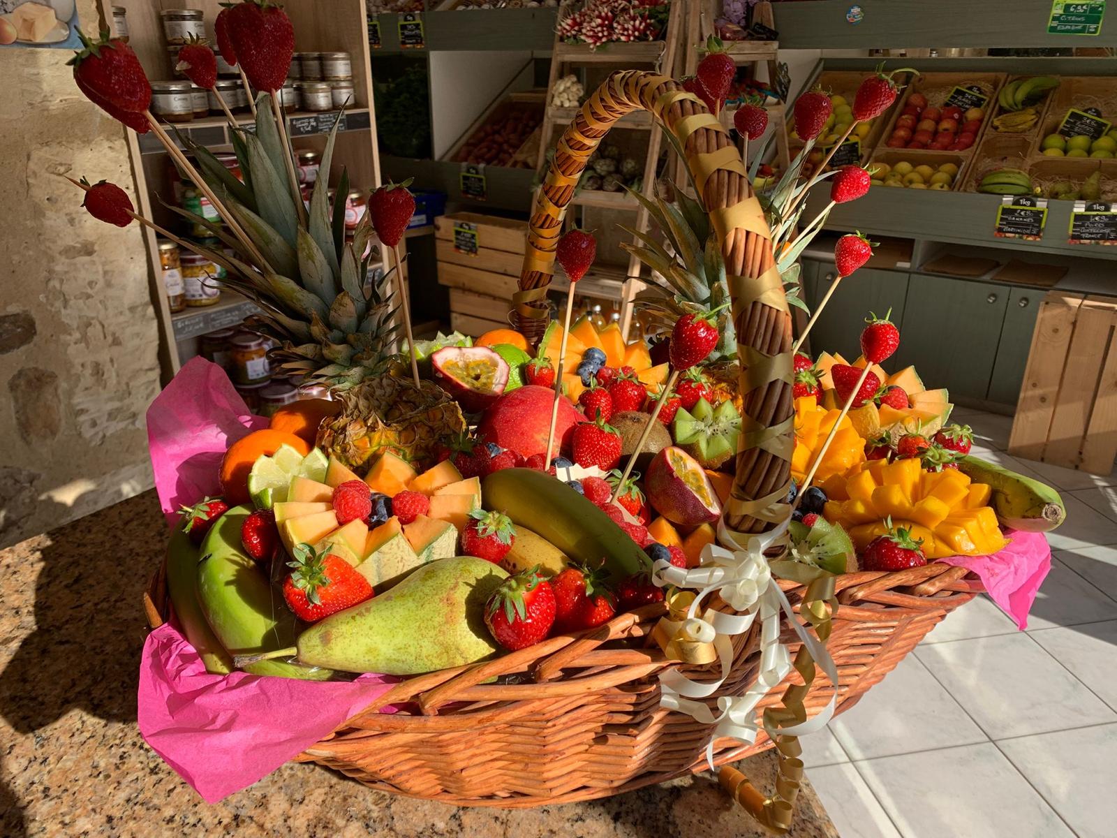 Corbeille de fruits garnie